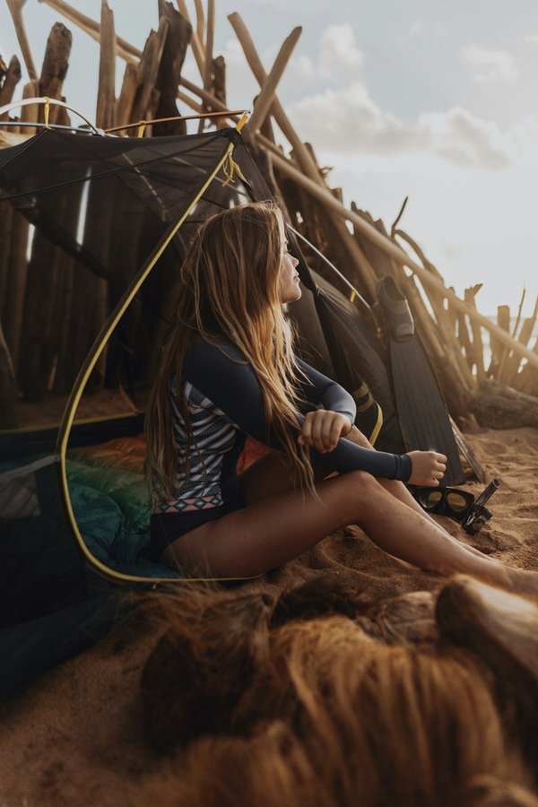 Quelles sont les meilleures pratiques pour camper en bord de mer avec des enfants en bas âge?